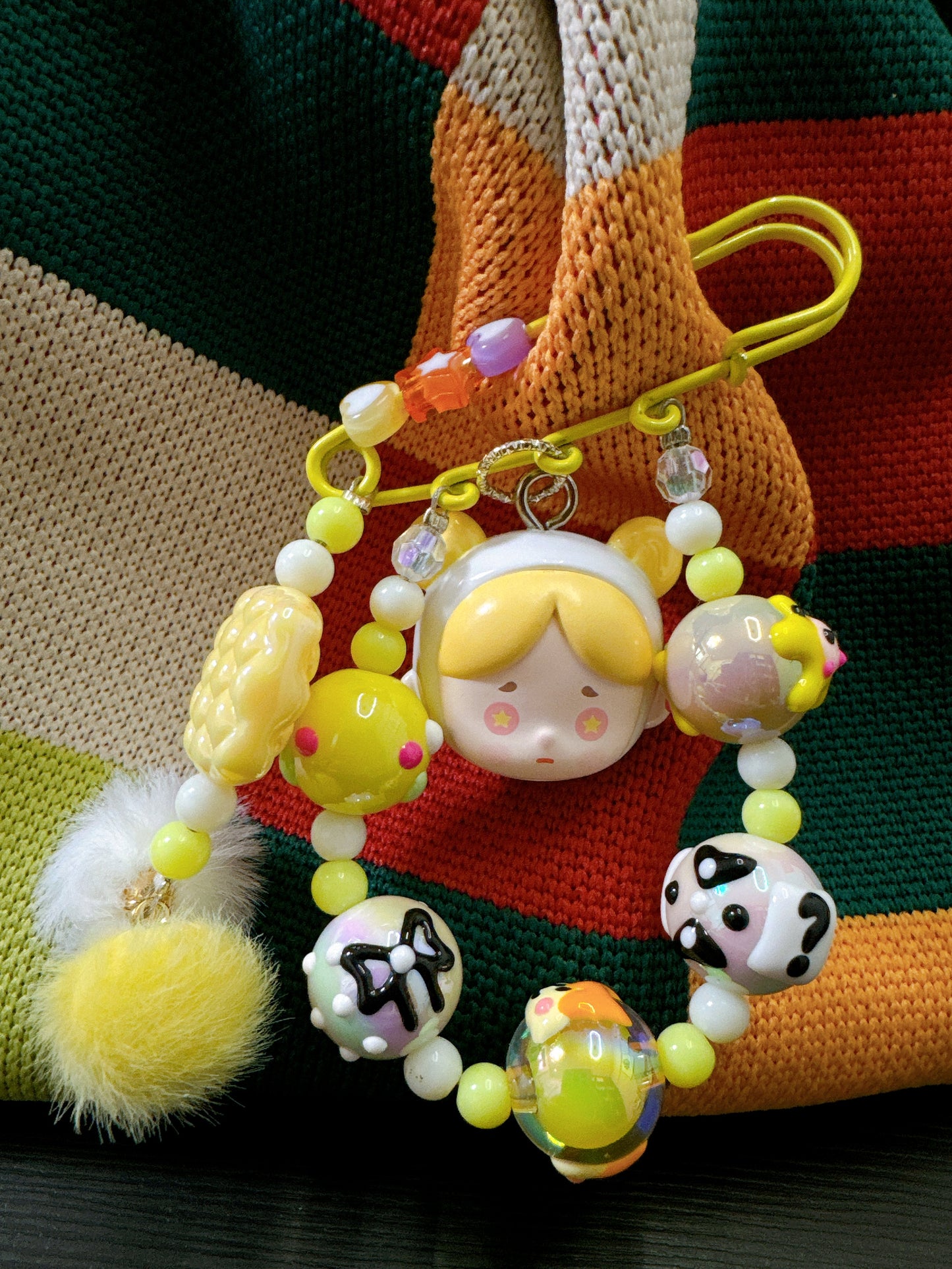 jelly-painted beads with ToyCity Laura magnet bag pin