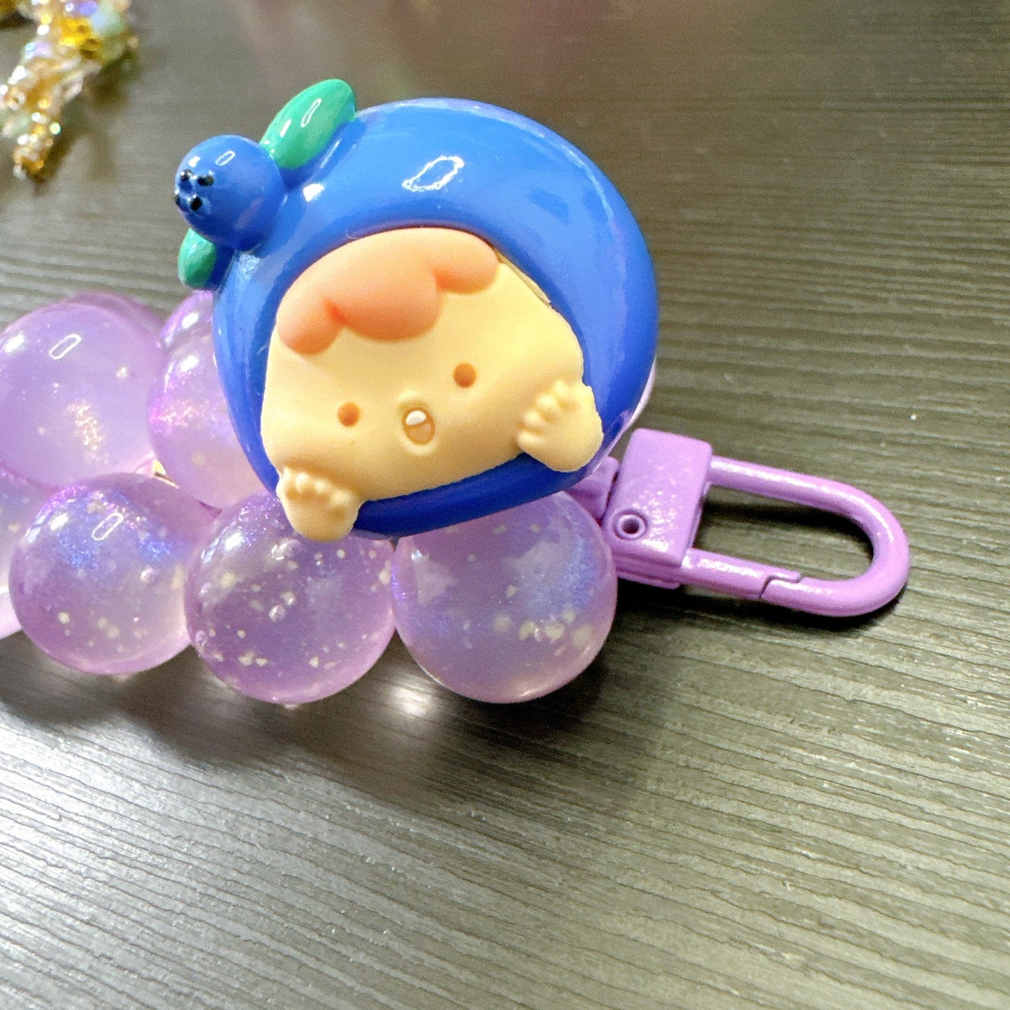 Acrylic bag charm with Gluttonous Blueberry